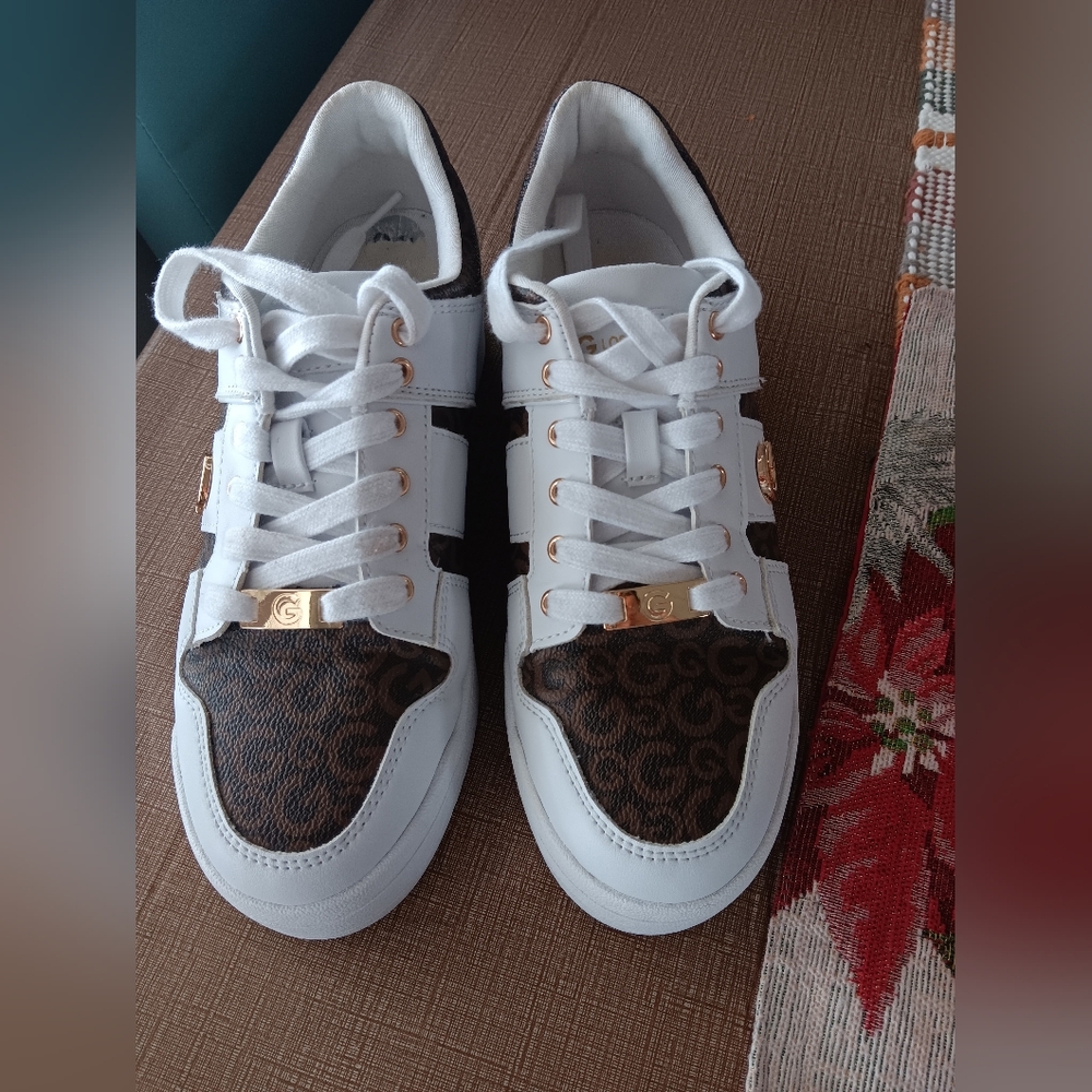 Elegant White and Brown Women's Sneakers